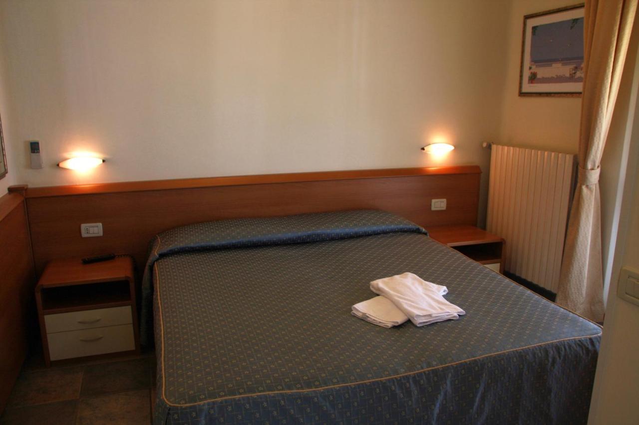 Hotel Angela Fano Dış mekan fotoğraf